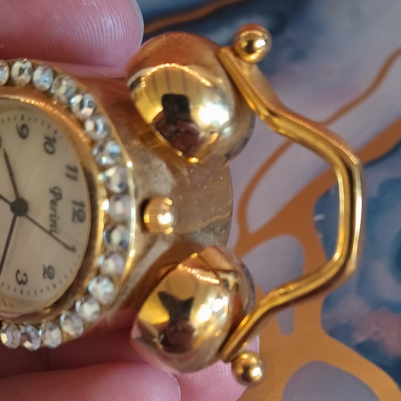 𝑷𝒆𝒓𝒊𝒏𝒊 𝑴𝒊𝒏𝒊 𝑽𝒕𝒈.𝑮𝒐𝒍𝒅 𝑫𝒆𝒔𝒌 𝑪𝒍𝒐𝒄𝒌 - Picture 4 of 8